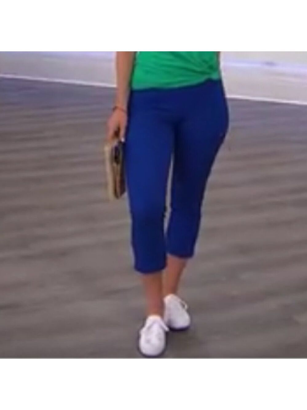Motto Women's Timeless Twill Pull-On Crop Pant